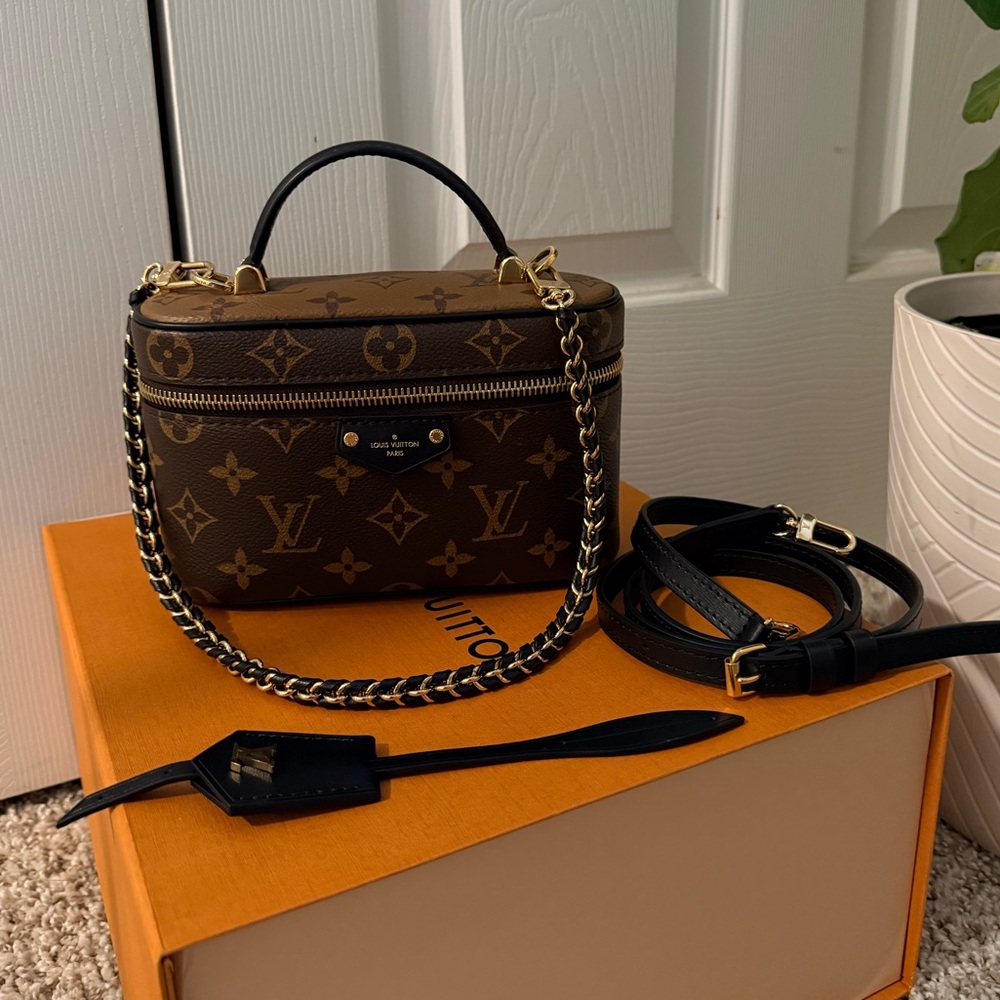 Louis Vuitton Vanity Chain Pouch